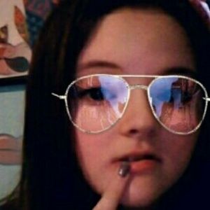 Meet your Posher, Breezy